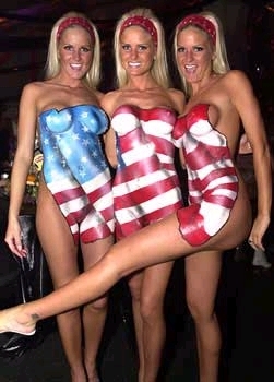 0660-babes-241_extremegifs-147